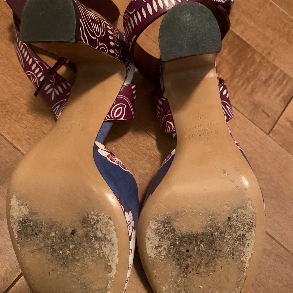 ✨ VALENTINO size 6.5 wedges- offers welcomed!!!!!✨ - Picture 7 of 8